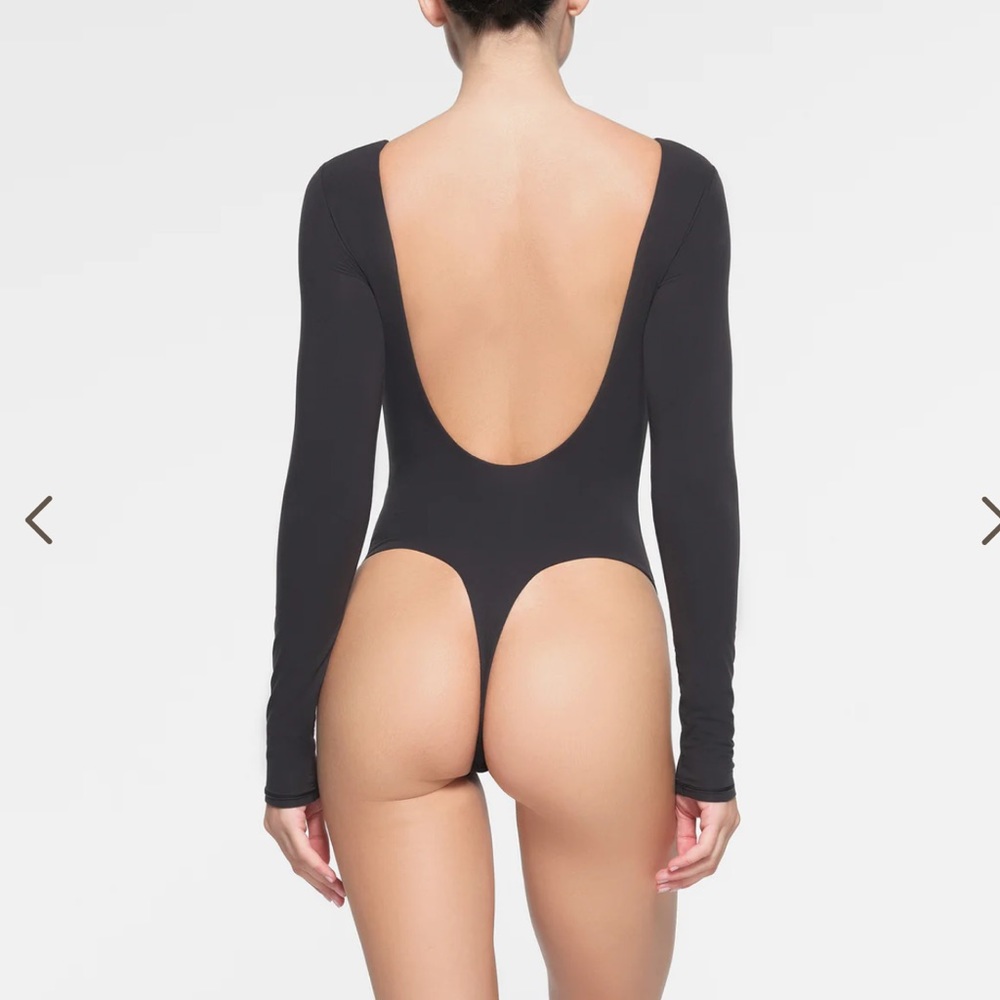 *SOLD* SKIMS Fits Everybody Low Back Bodysuit